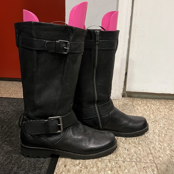 Gentle Souls “Buckled Up” mid calf boots - Picture 4 of 6